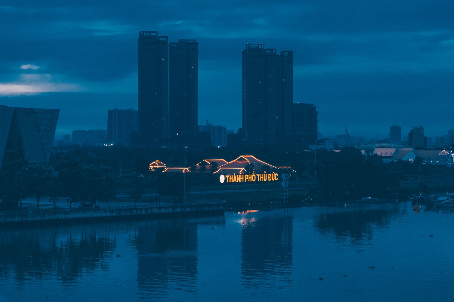 Cập nhật quy định mới về hóa đơn điện tử, thuế và thủ tục pháp lý cho cửa hàng bán lẻ tại Việt Nam