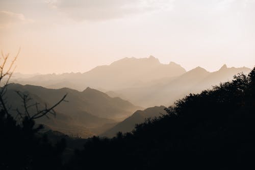 dağlar, manzara, sabah içeren Ücretsiz stok fotoğraf