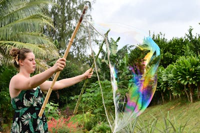 又能撩人又能安慰别人不哭的话 安慰别人不许哭的句子