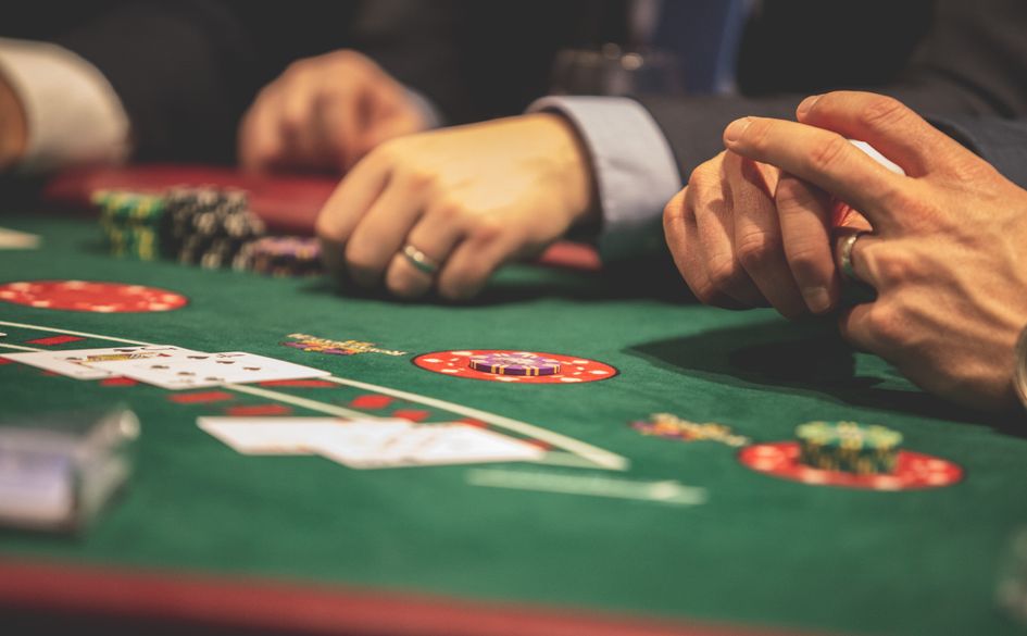 Online Casino: Spielautomaten und Live-Spiele im Überblick