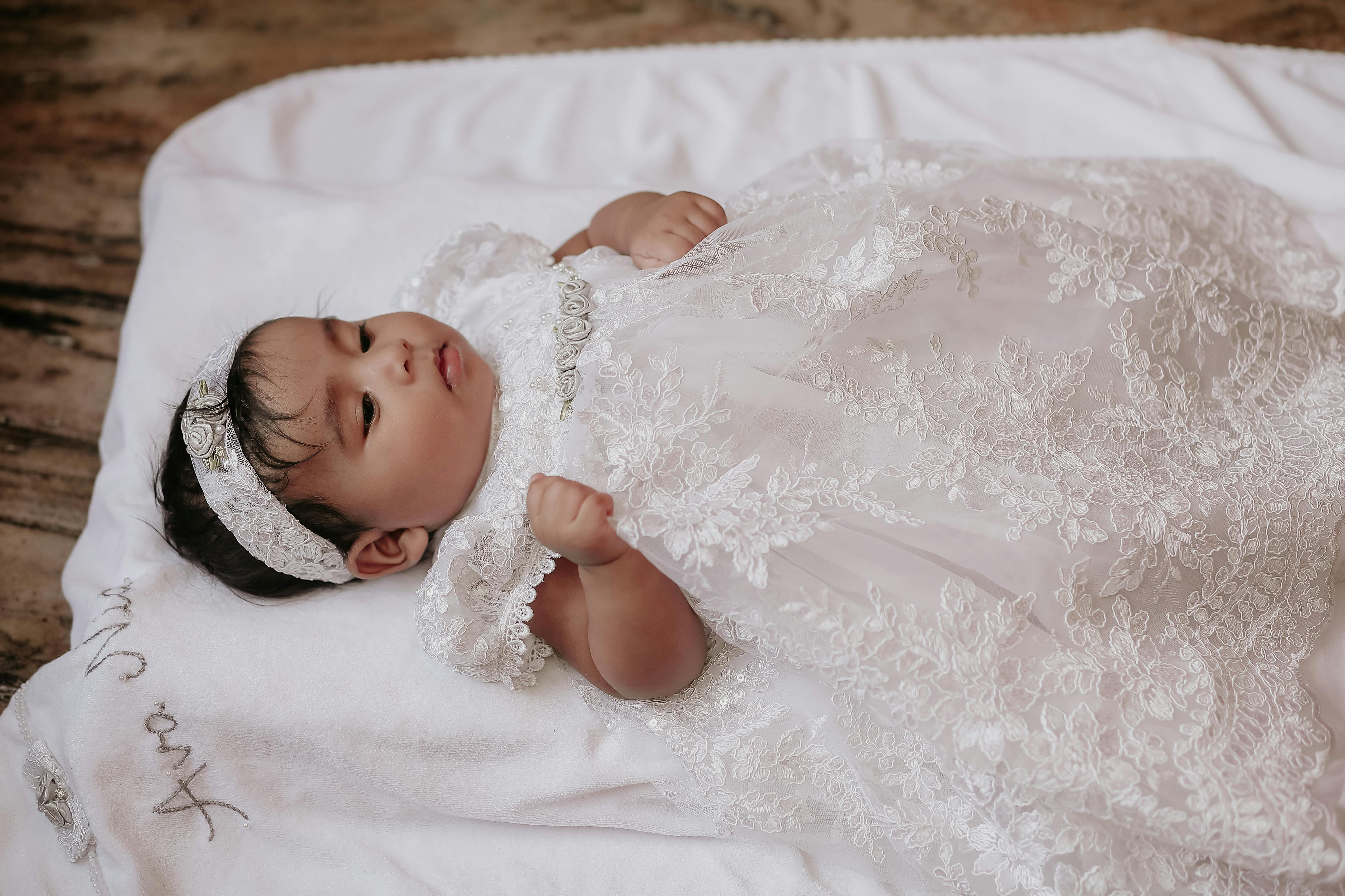 Baby dress deals with hair band