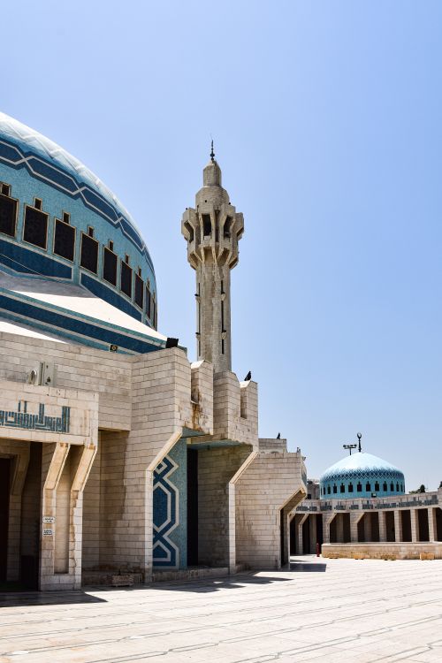 Free A stunning view of the King Abdullah I Mosque, a landmark in Amman, Jordan, showcasing Islamic architecture. Stock Photo