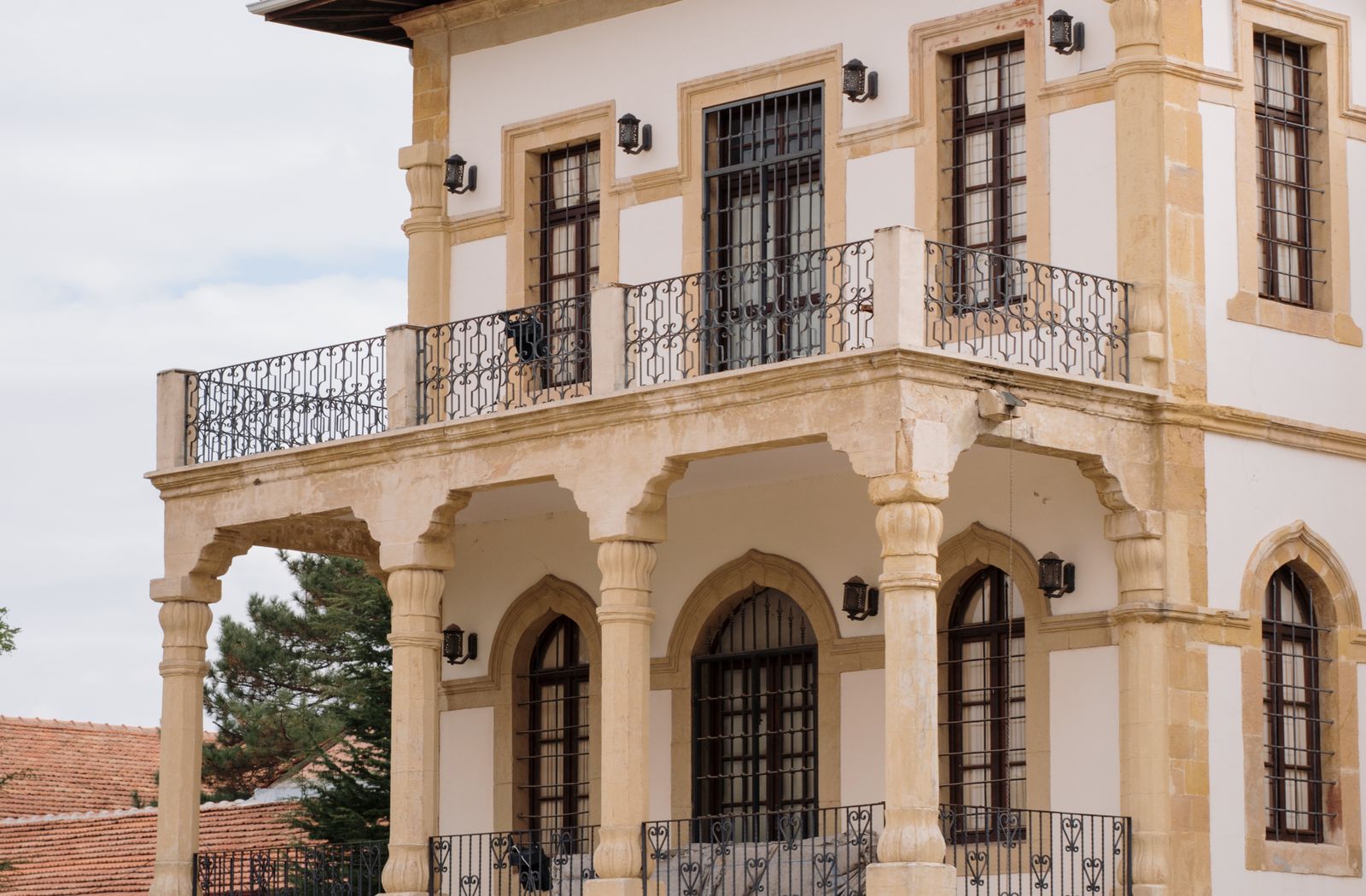 5 Marla House for Sale in Johar Town — Investor Rate — House in Johar Town, Lahore