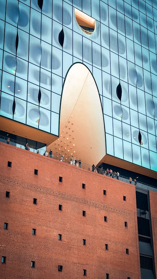 Бесплатное стоковое фото с elbphilharmonie, вертикальный выстрел, гамбург