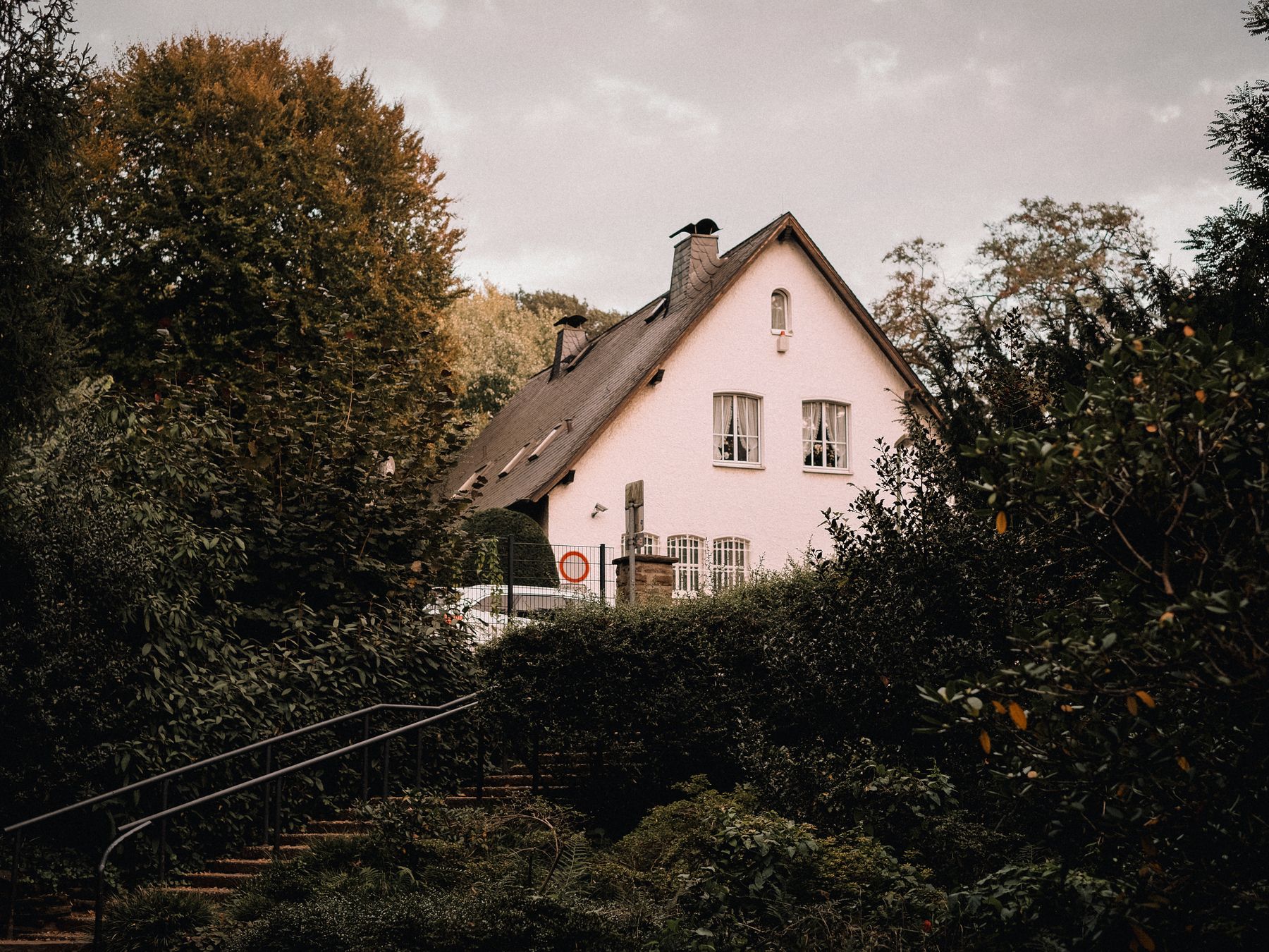 Billinge — professional movers carrying furniture on a house move