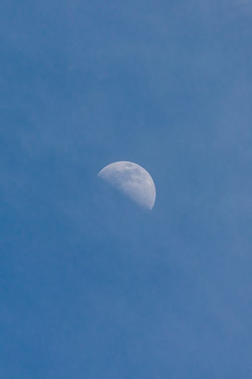 Základová fotografie zdarma na téma čisté nebe, měsíc, modrá obloha