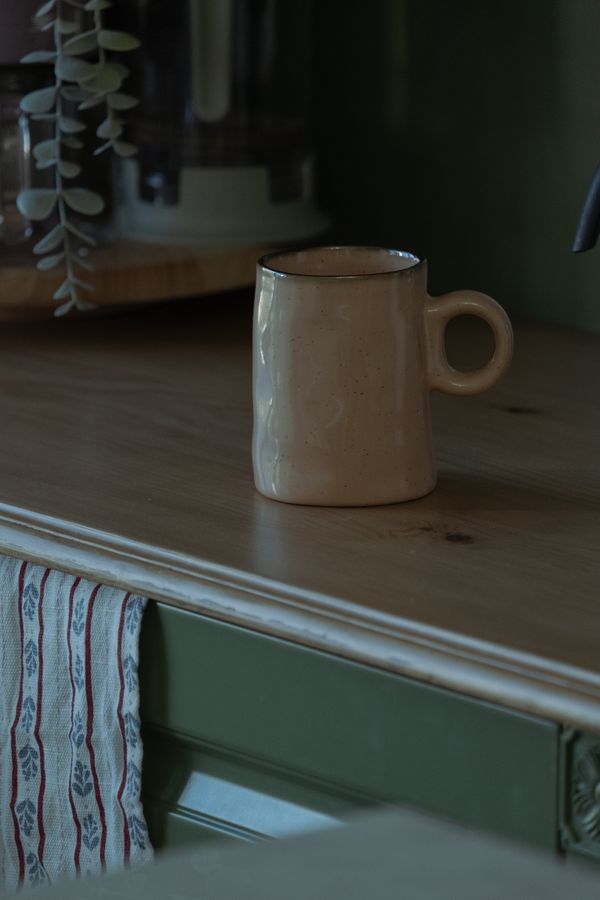 Customer photo of the mug set &mdash; photo by Merve on Pexels