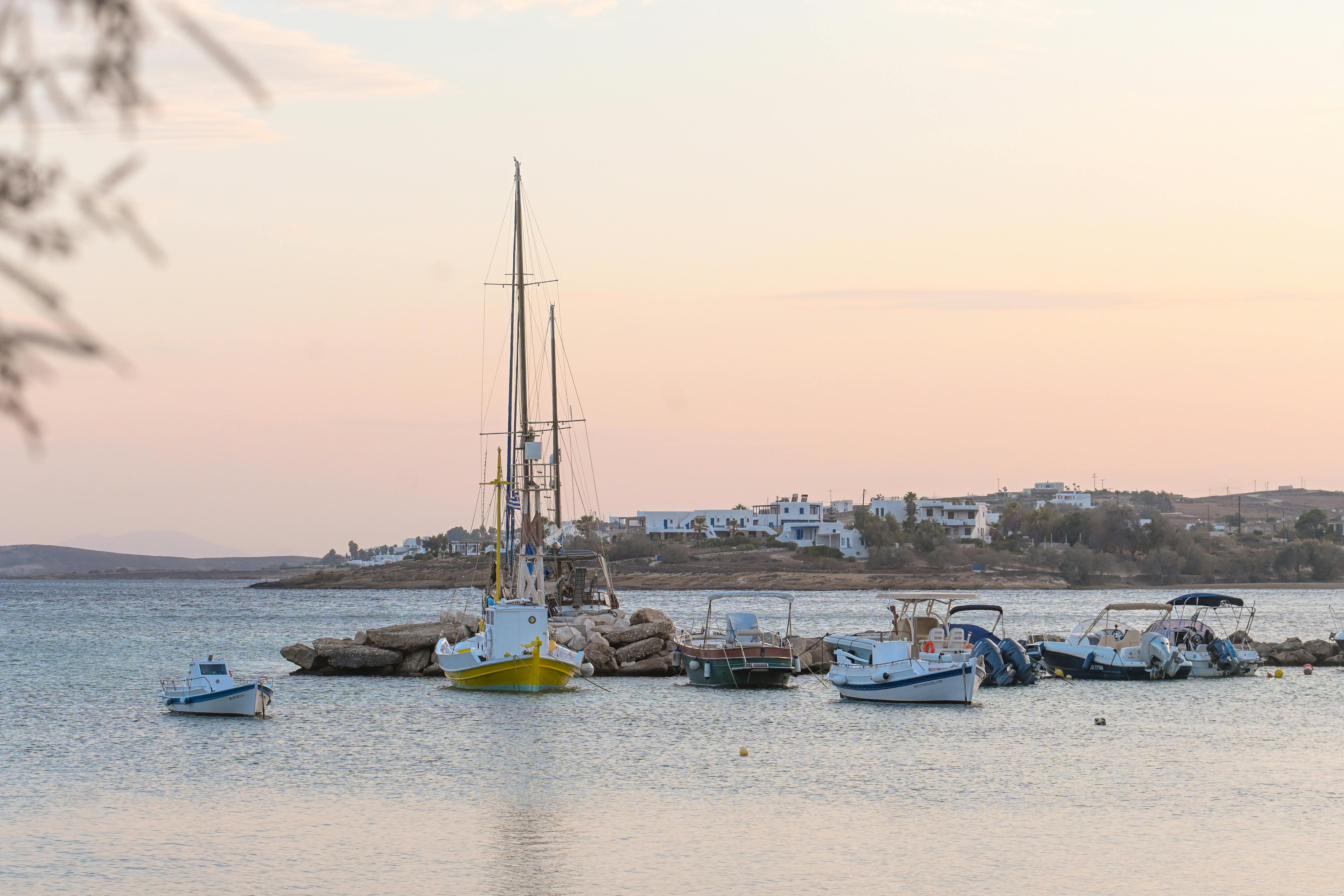 Paros