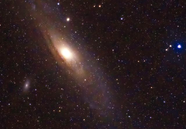 Nuits des étoiles 2026 : observer la Galaxie d’Andromède et l’amas d’Hercule