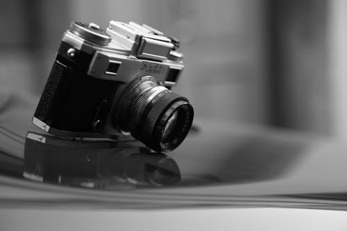 Fotobanka s bezplatnými fotkami na tému 35 mm film, anlog, čierny a biely