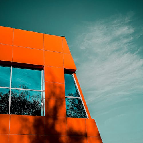 Immagine gratuita di arancia, architettura moderna, cielo azzurro