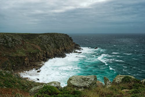 Foto profissional grátis de água, baía, borrifar