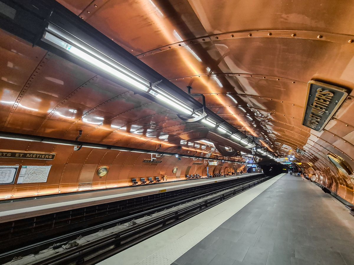 Gară în Paris