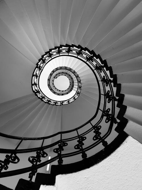 Round Stairs in Black and White 