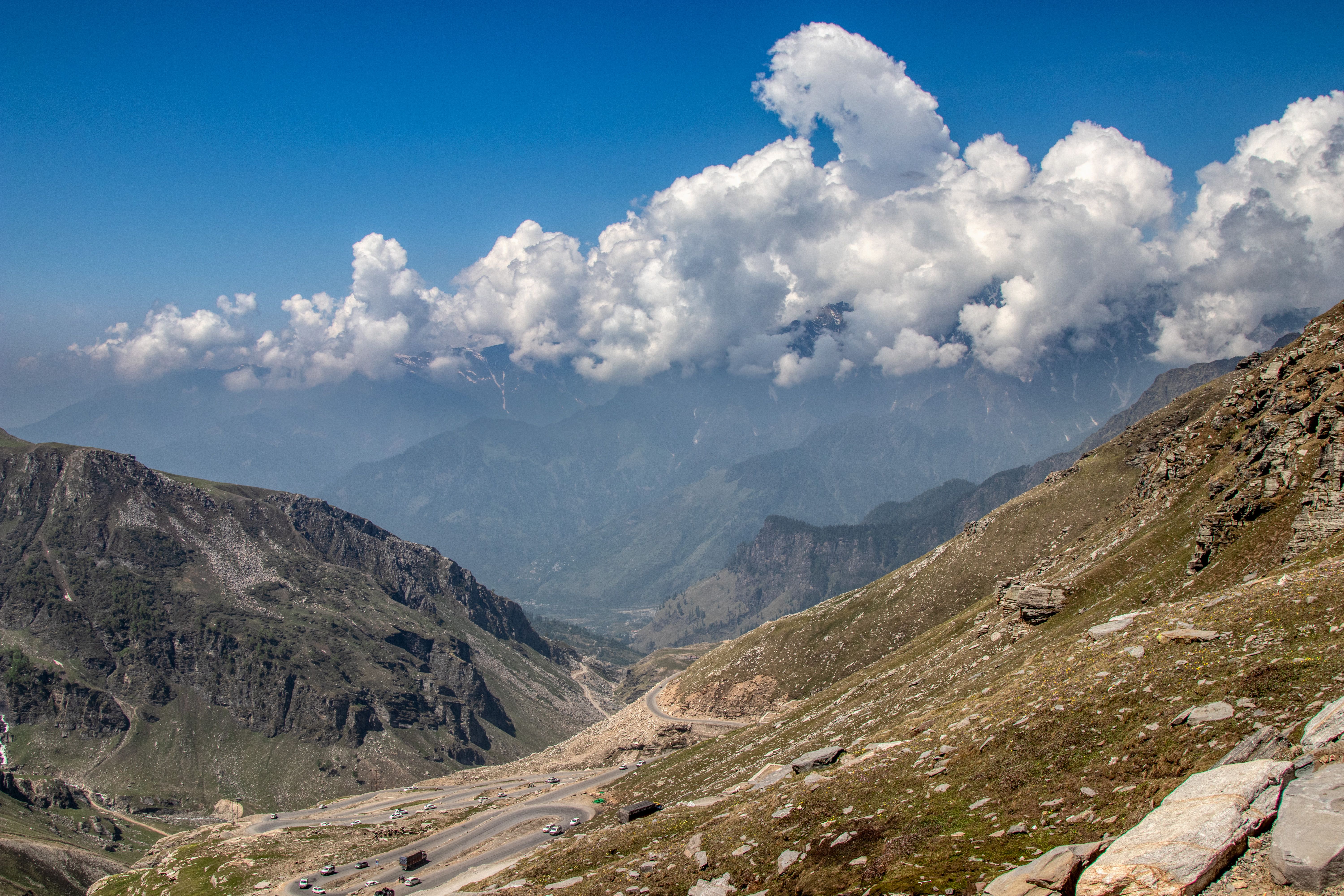 Manali travel and vehicle rental photo 2