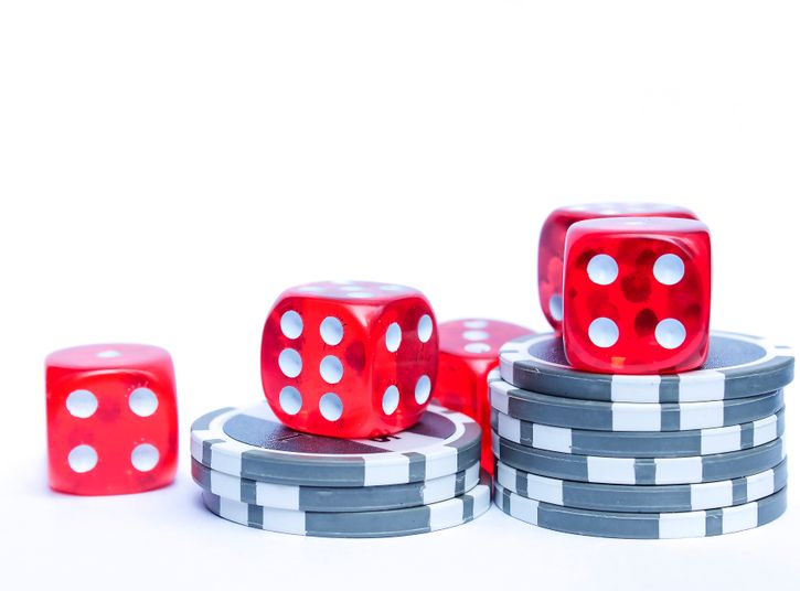 Online Casino: Spielautomaten und Live-Spiele im Überblick