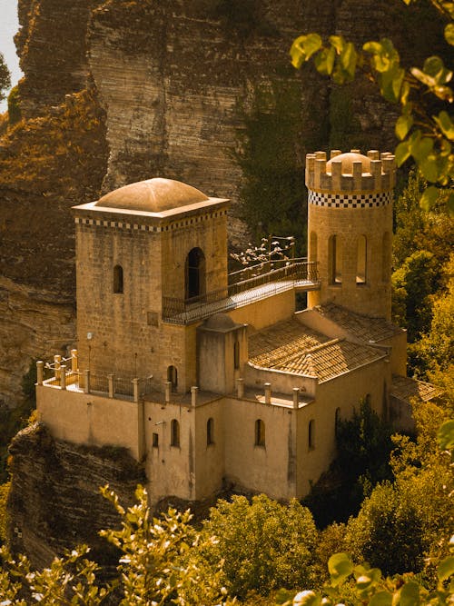 Photos gratuites de à flanc de colline, ancienne architecture, ancienne rue