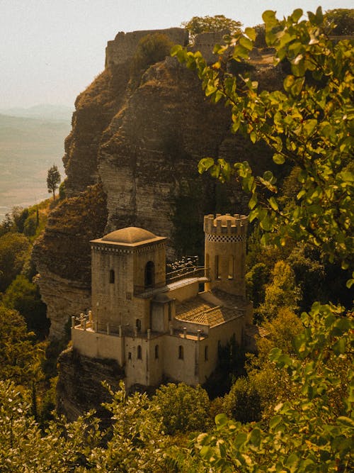 Fotobanka s bezplatnými fotkami na tému alejou, ancientarchitecture, architektúra