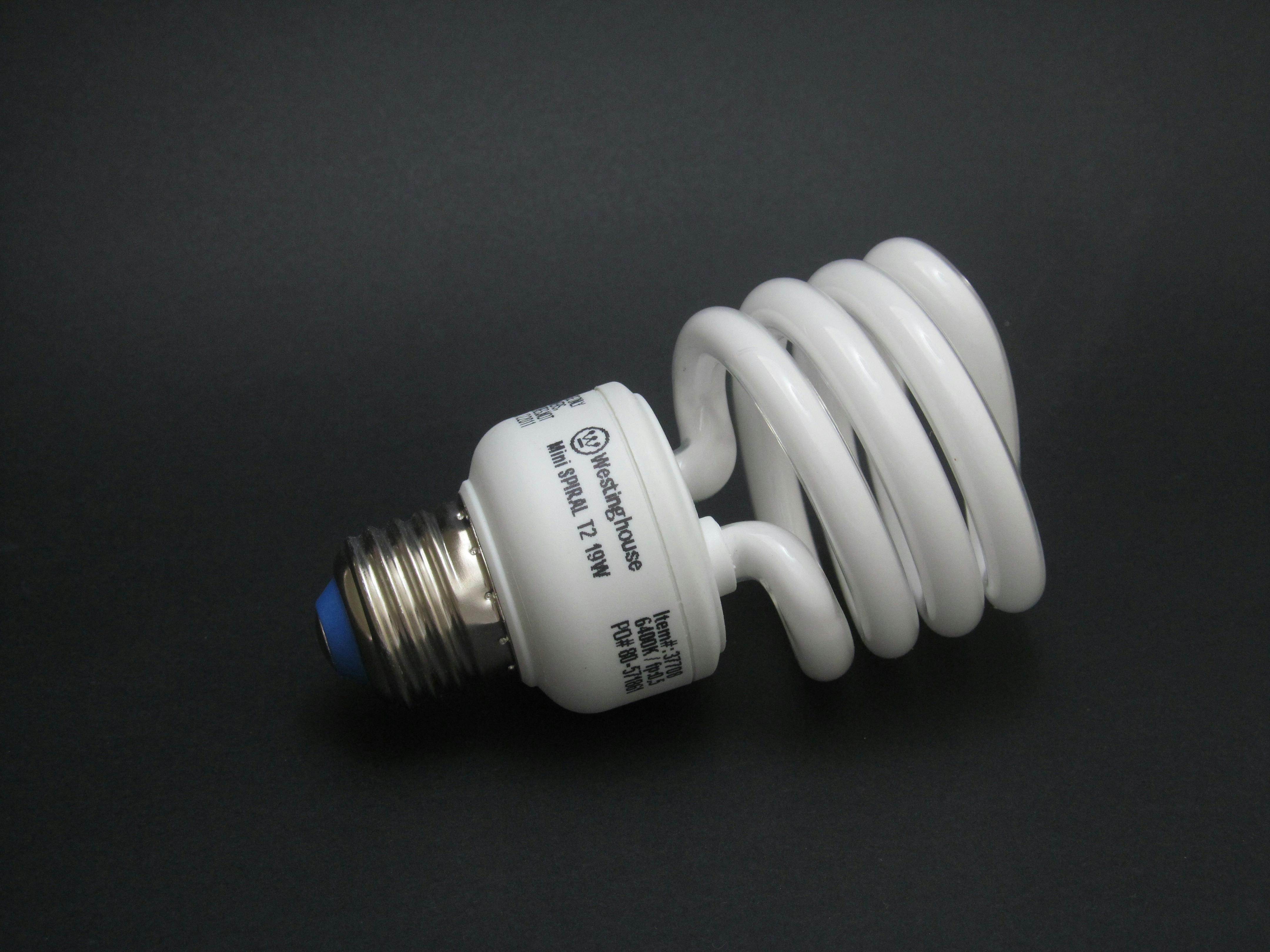 Foto gratuita di attenzione, cono, controllo