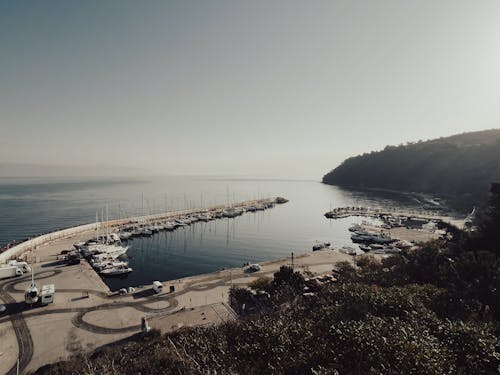Безкоштовне стокове фото на тему «гавань, горизонт, море»