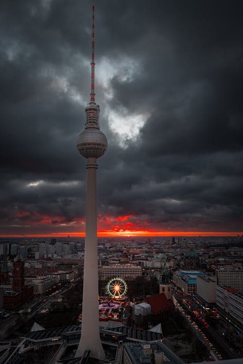Gratis stockfoto met attractie, berlijn, bewolkte hemel