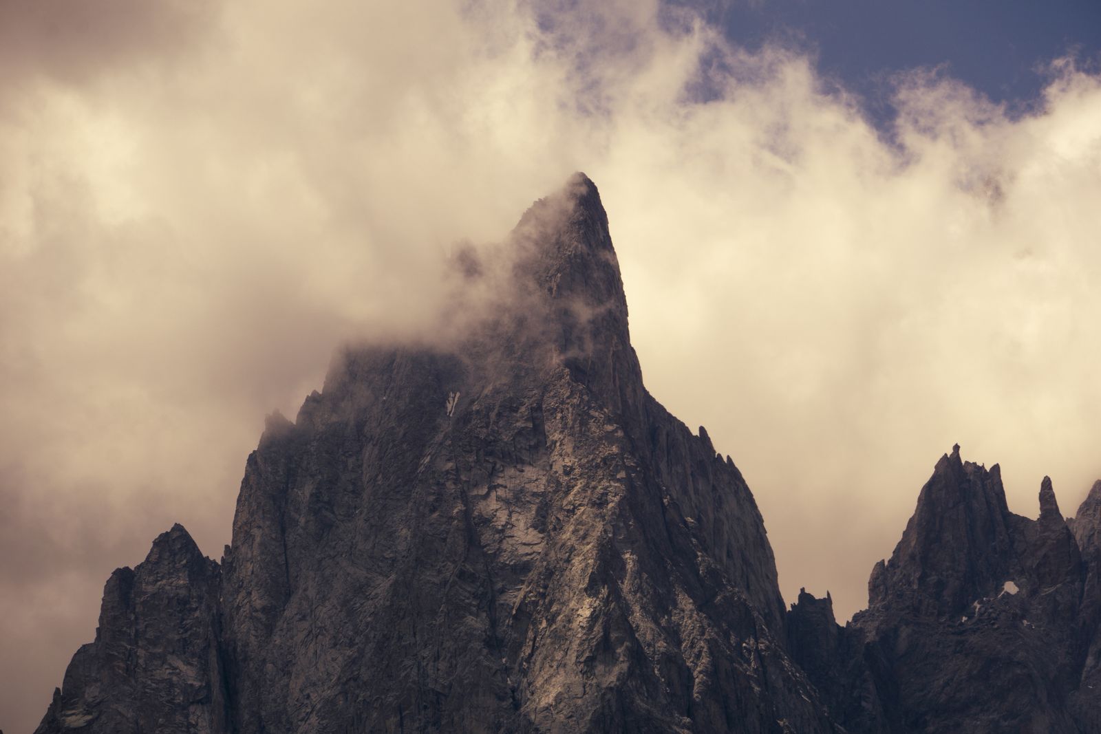 Chapter 4: Les Contamines to Les Chapieux