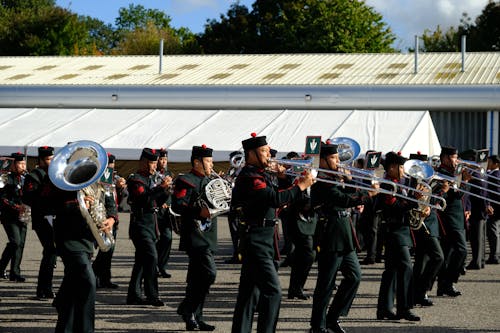 Foto profissional grátis de bonés, estrutura, exército