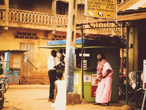 Fotobanka s bezplatnými fotkami na tému Afričanka, bufet, cesta