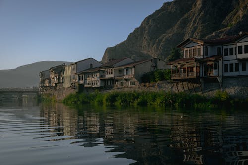 Gratis stockfoto met achtergrond, amasya, appartementsgebouwen