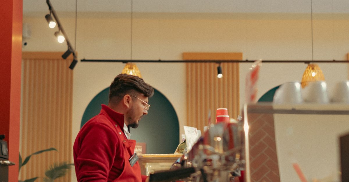 Cómo los cafés históricos se convirtieron en laboratorios intelectuales Cómo los cafés históricos se convirtieron en laboratorios intelectuales
