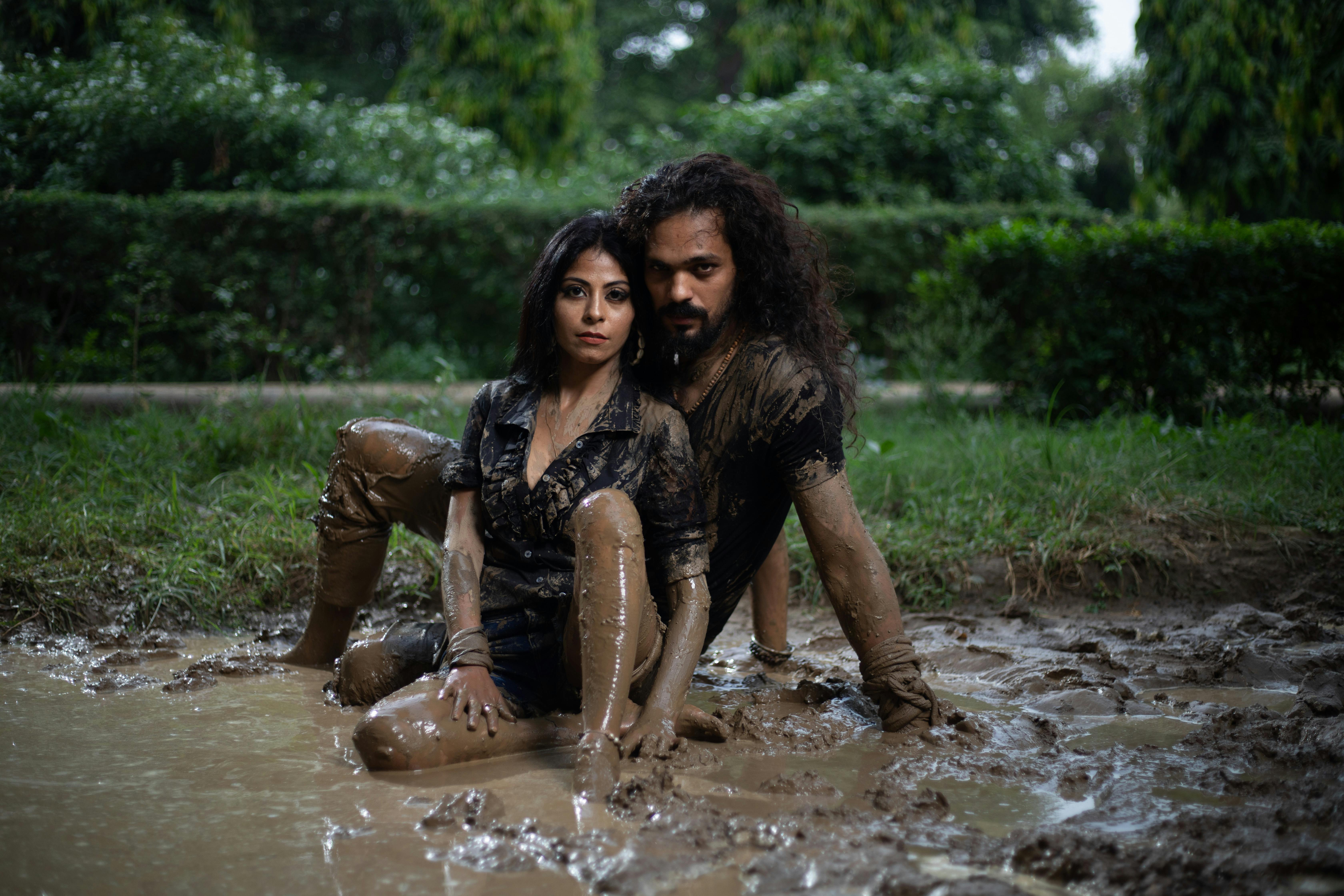 Splitsvilla X6: Yogesh Rawat and Ruru Thakur get into an online spat; the former asks, ‘Breakup ka bhi al - The Times of Indi