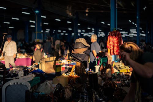 Foto stok gratis bagian dalam, bazar, berbelanja