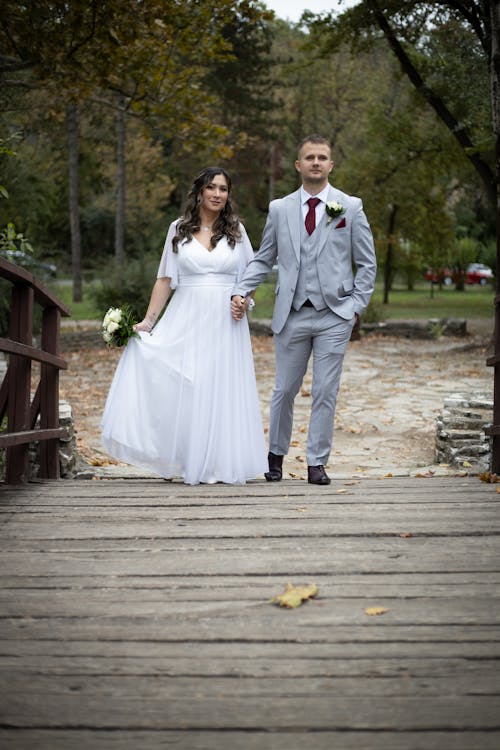 Fotobanka s bezplatnými fotkami na tému držanie za ruky, elegancia, kvety