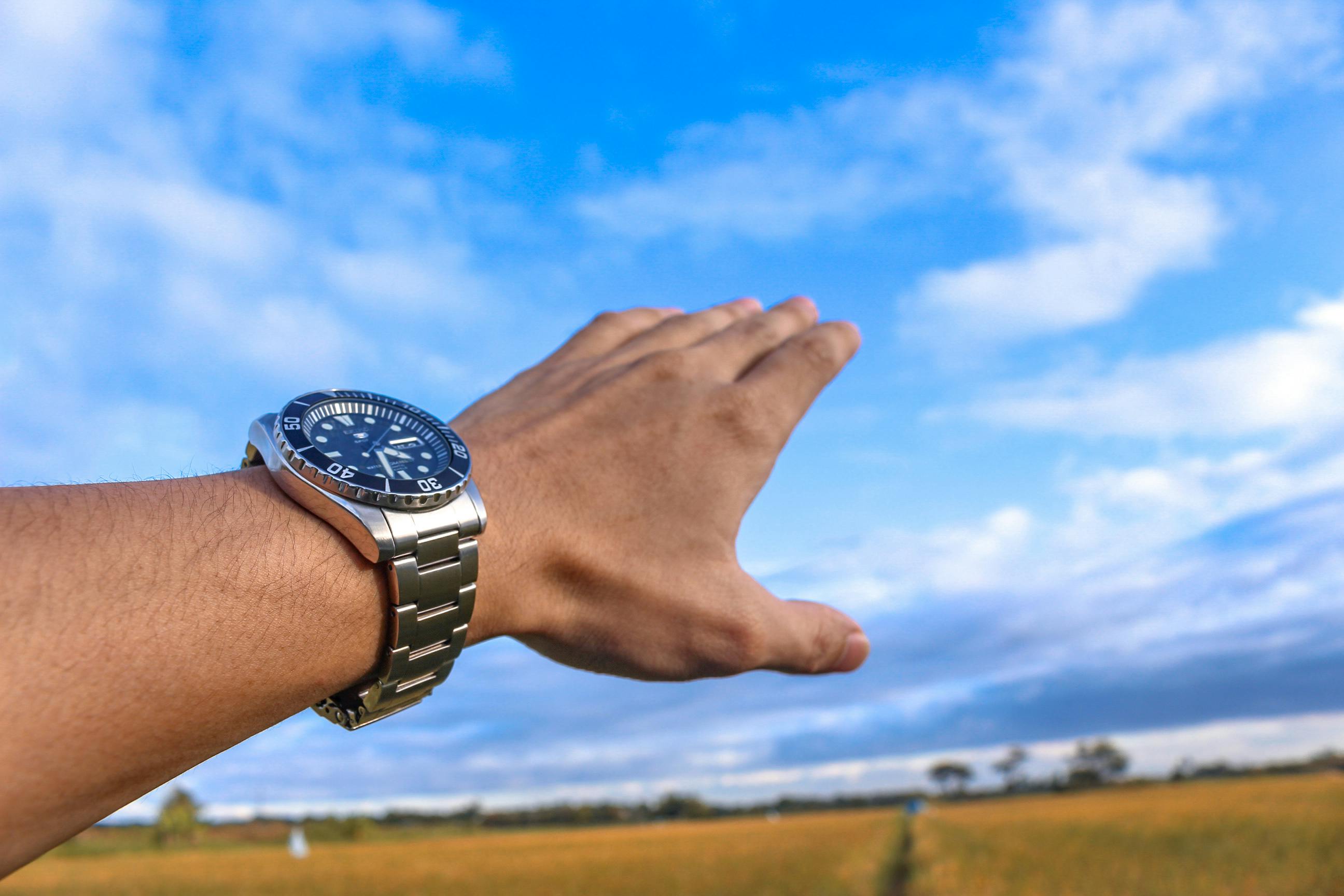 Free stock photo of Analog watch, hand, seiko