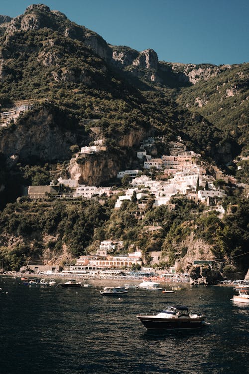 ağaçlar, amalfi, binalar içeren Ücretsiz stok fotoğraf