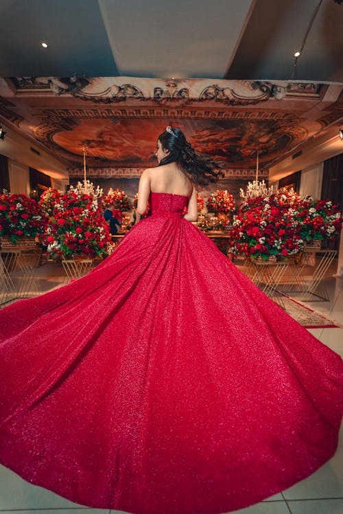 Foto profissional grátis de adolescente, aniversário, arranjo de flores