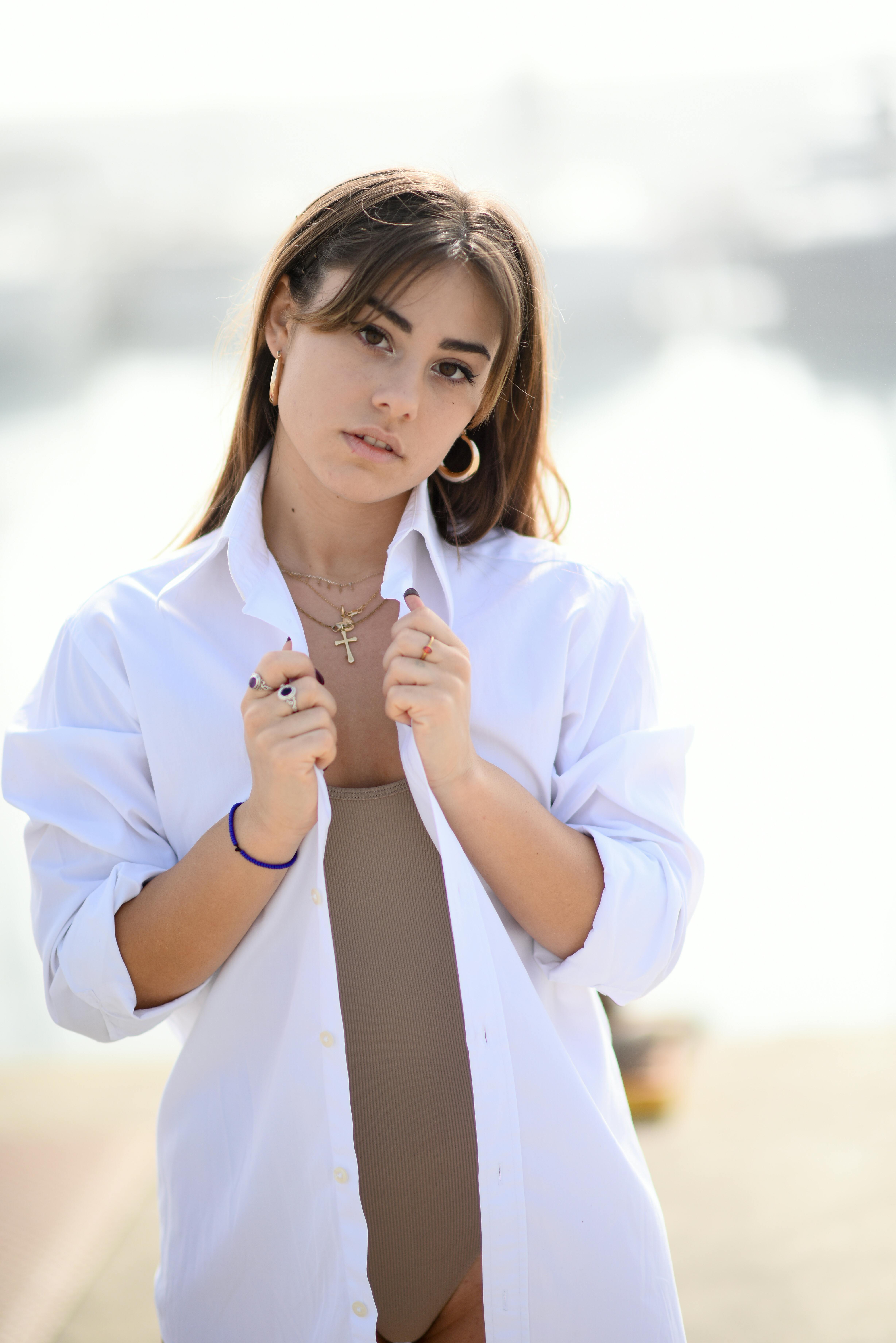 White swimming shirt hi-res stock photography and images - Alamy