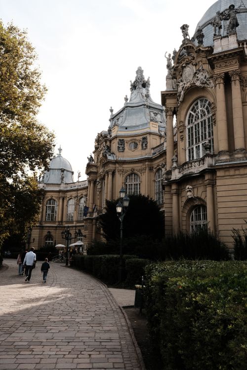 A large building with a clock tower on it · Free Stock Photo