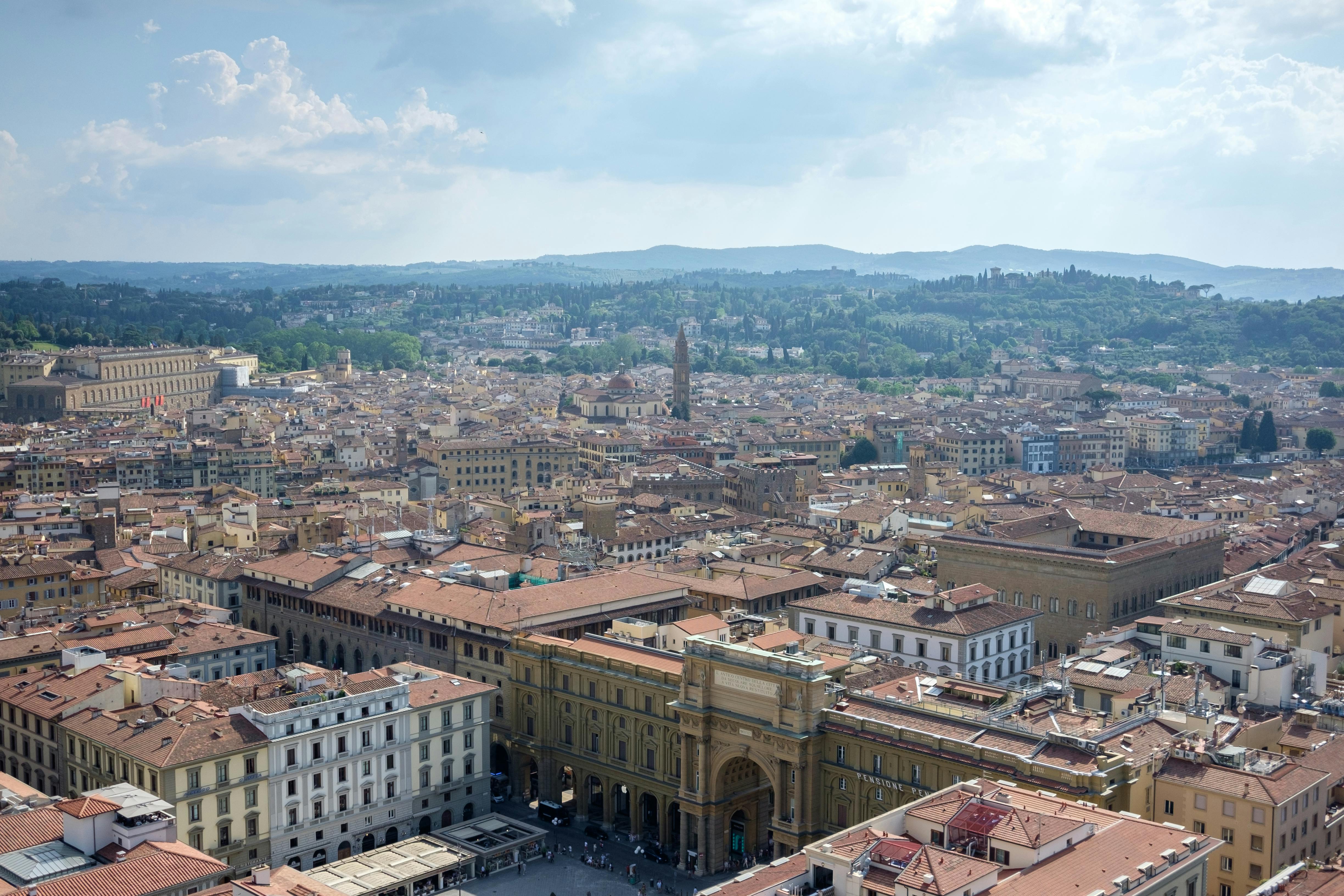 City Guide: Bologna, Italy According To Top Tour Guides — Photo by Mayumi Maciel on Pexels