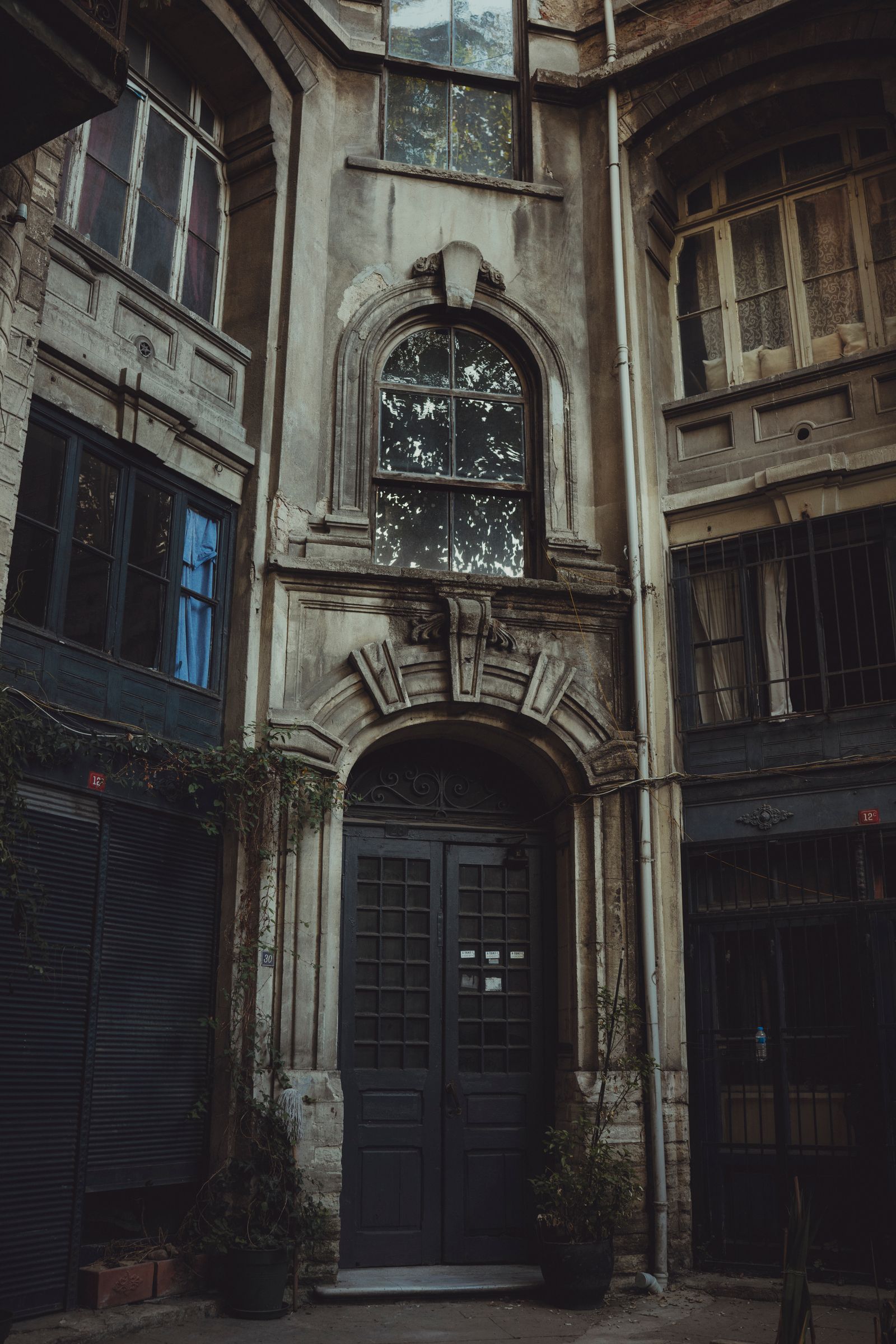 Old Doors Photos, Download The BEST Free Old Doors Stock Photos &amp; HD Images