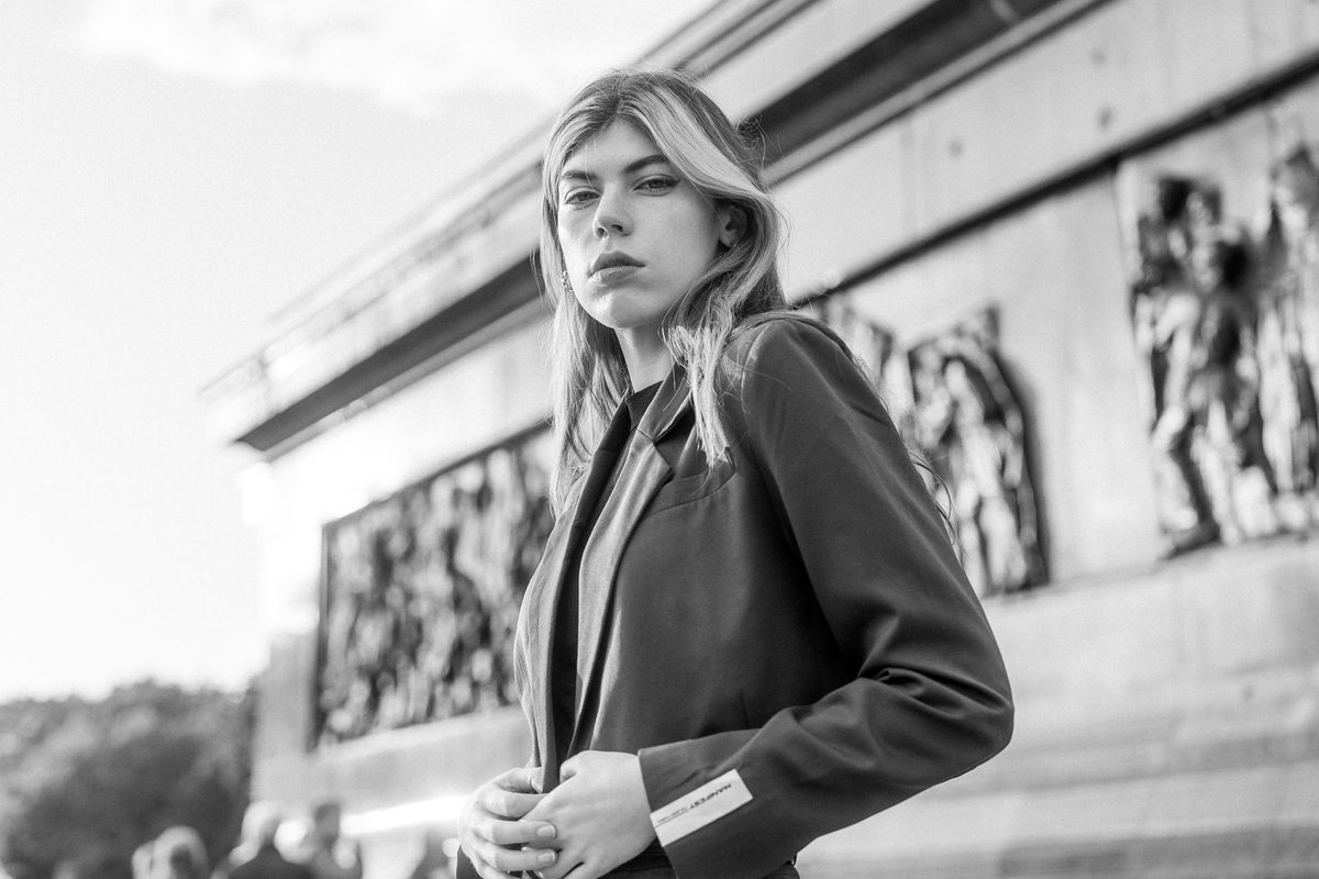 NM Couture structured blazer detail