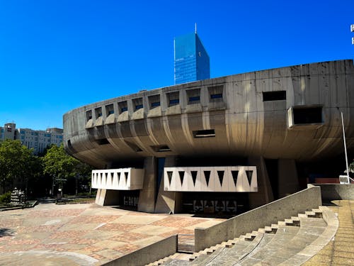 Foto d'estoc gratuïta de arquitectura brutalista, brutalisme, edifici