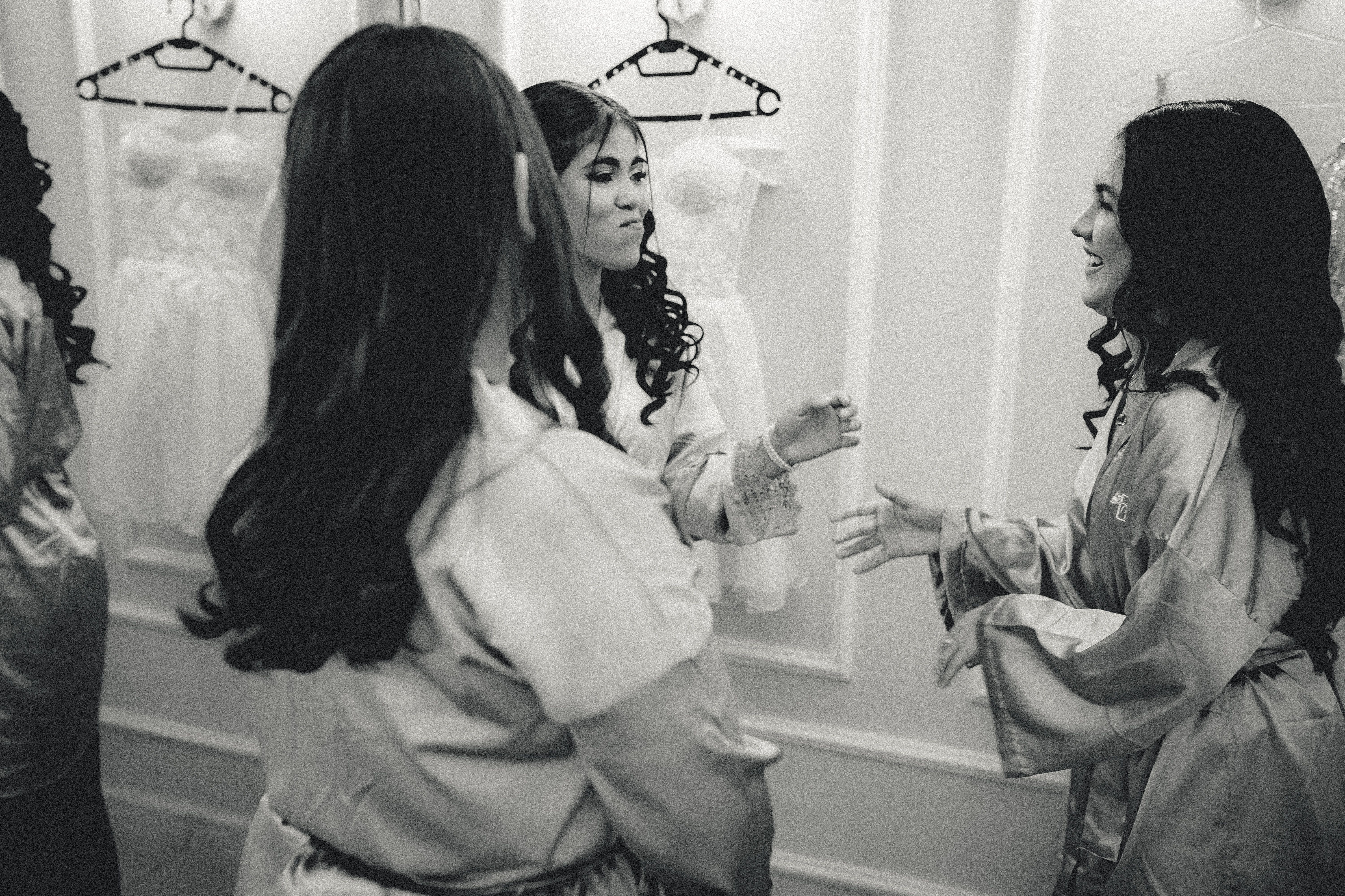 Actresses Talking on Backstage · Free Stock Photo
