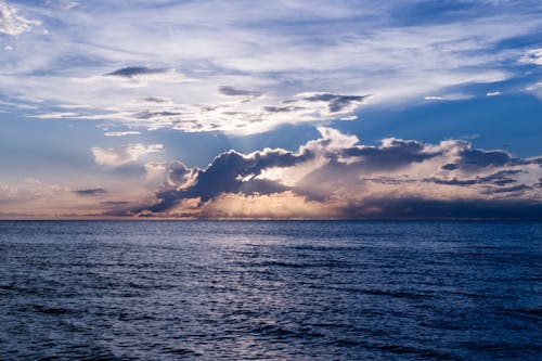 bezplatná Základová fotografie zdarma na téma dramatický, horizont, moře Základová fotografie