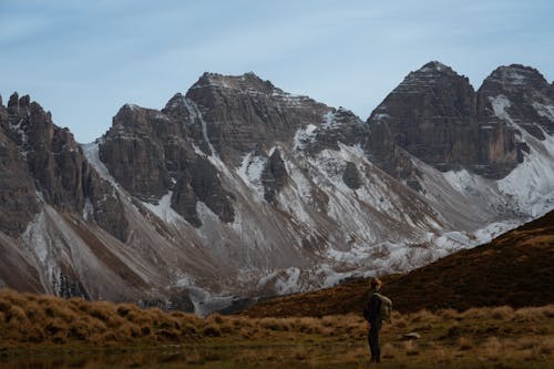 Бесплатное стоковое фото с активный отдых, горный хребет, горы