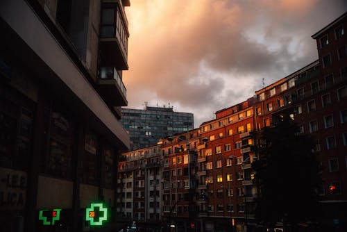 Бесплатное стоковое фото с билбао, вечер-небо, вид на закат