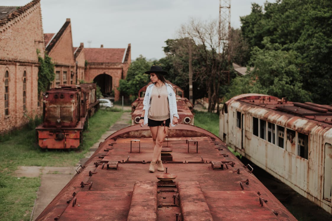 ファッションモデル ポーズ モデルの無料の写真素材