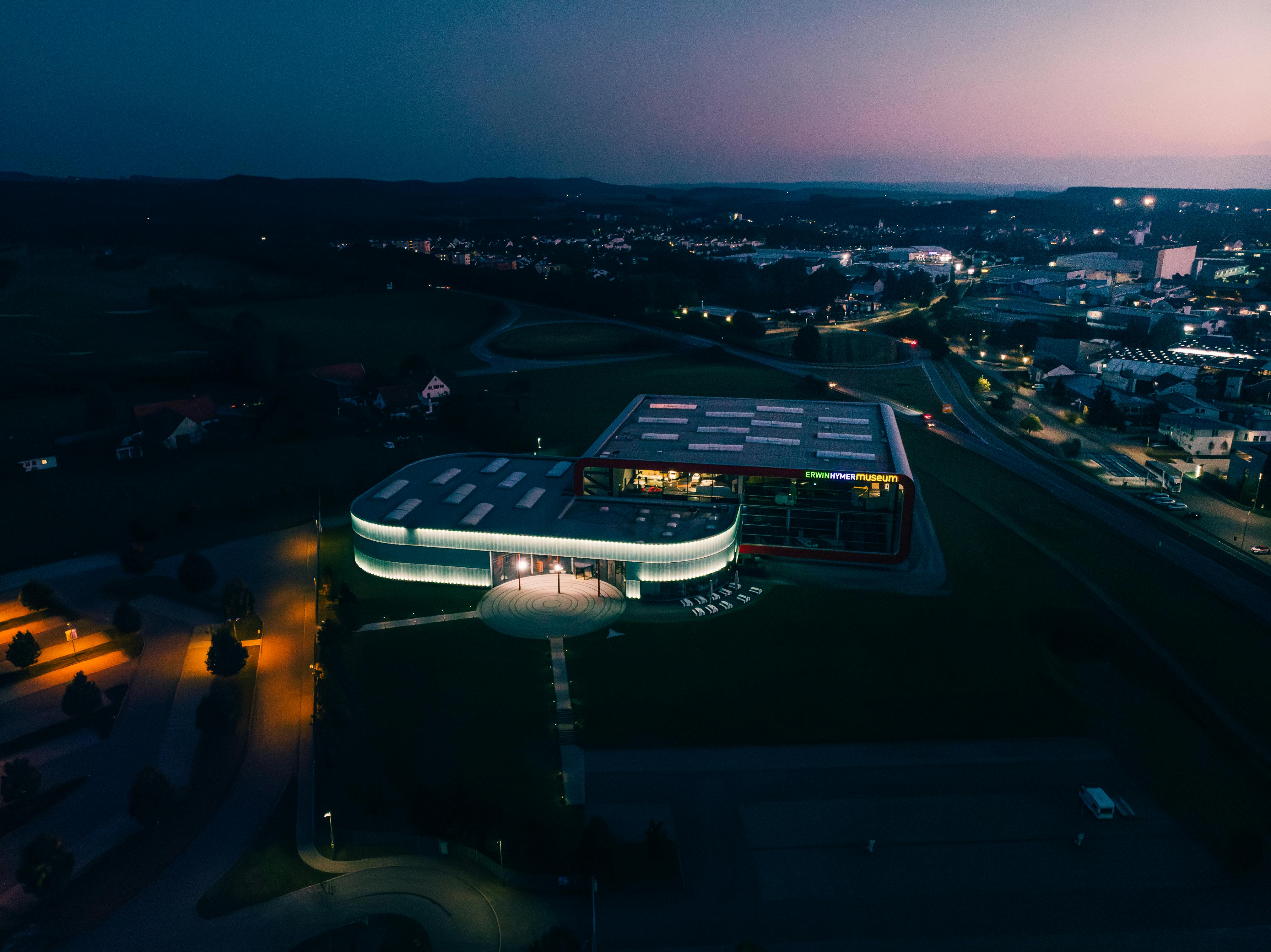 Amazon Data Center Linked to Cluster of Rare Cancers — Photo by Clément Proust on Pexels