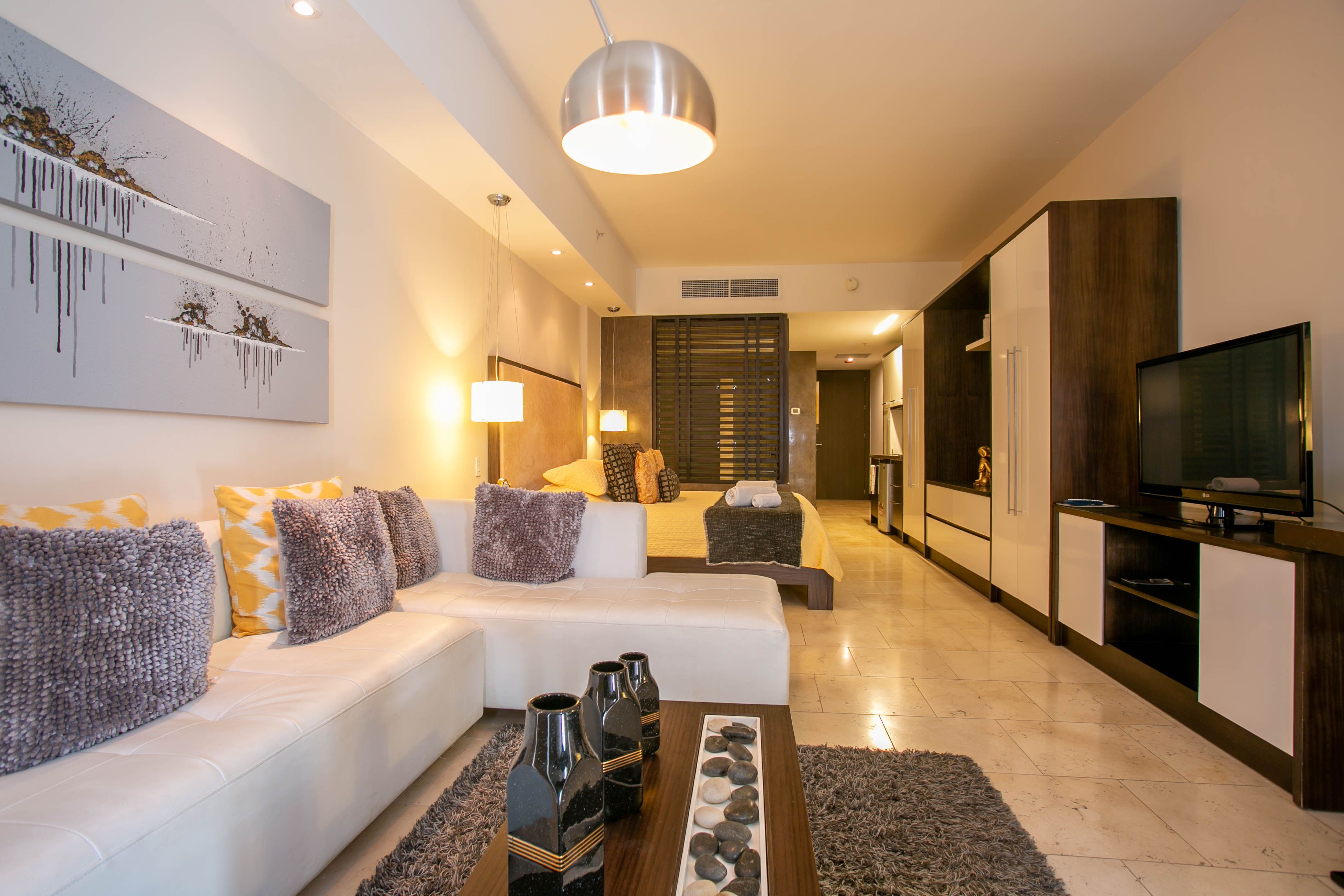 Interior Design of a Hotel Room · Free Stock Photo