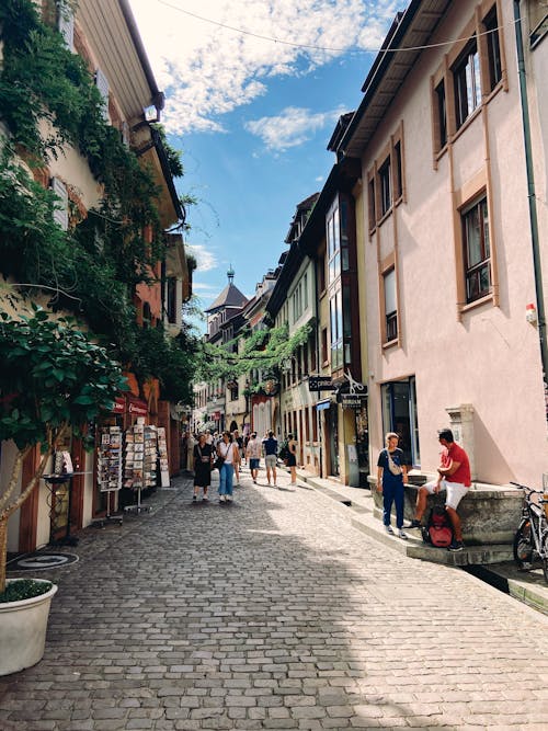 Fotos de stock gratuitas de callejón, edificios, estrecho